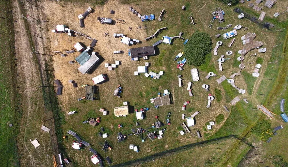 Strzelnica paintballowa